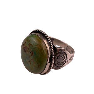 Sterling Silver Womens Green Jade Ring Intricate Handcrafted Unique Vintage